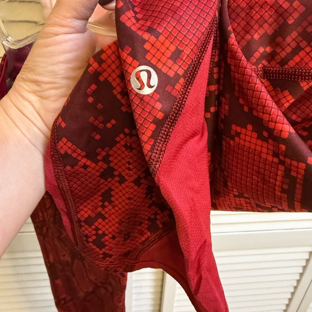 3 Lululemon Workout Leggings Crop Full length Multi Colored snake print sz M - Picture 11 of 16